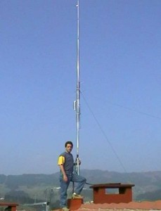 Los permisos para la instalación de una antena de radioaficionado requieren que no produzca interferencias